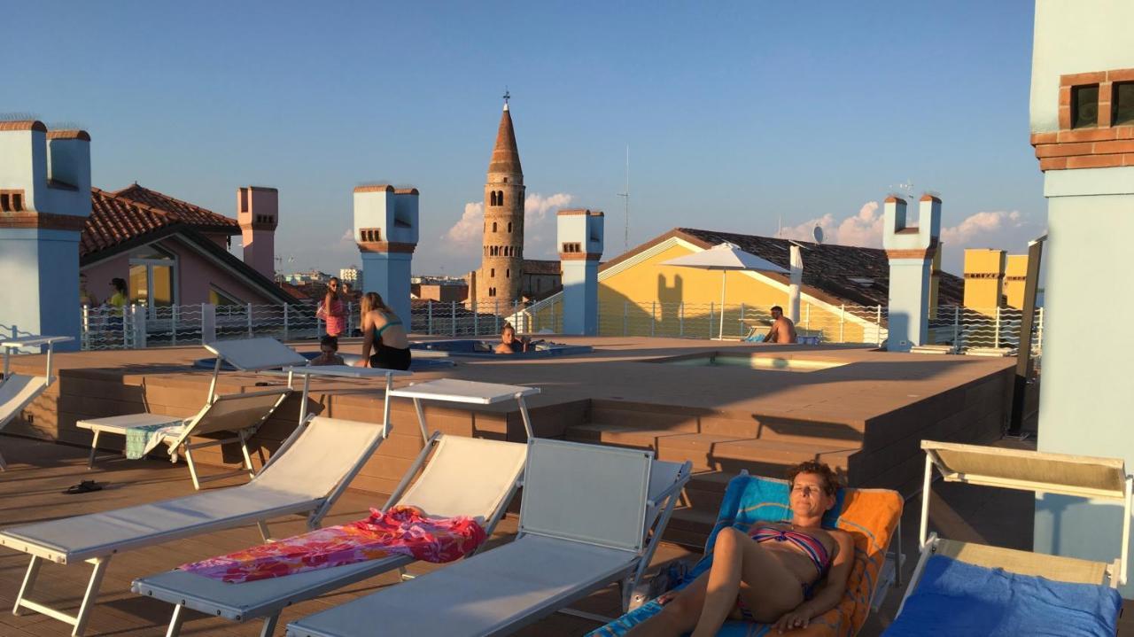 Ca Dell'Angelo - Caorle Aparthotel Eksteriør bilde