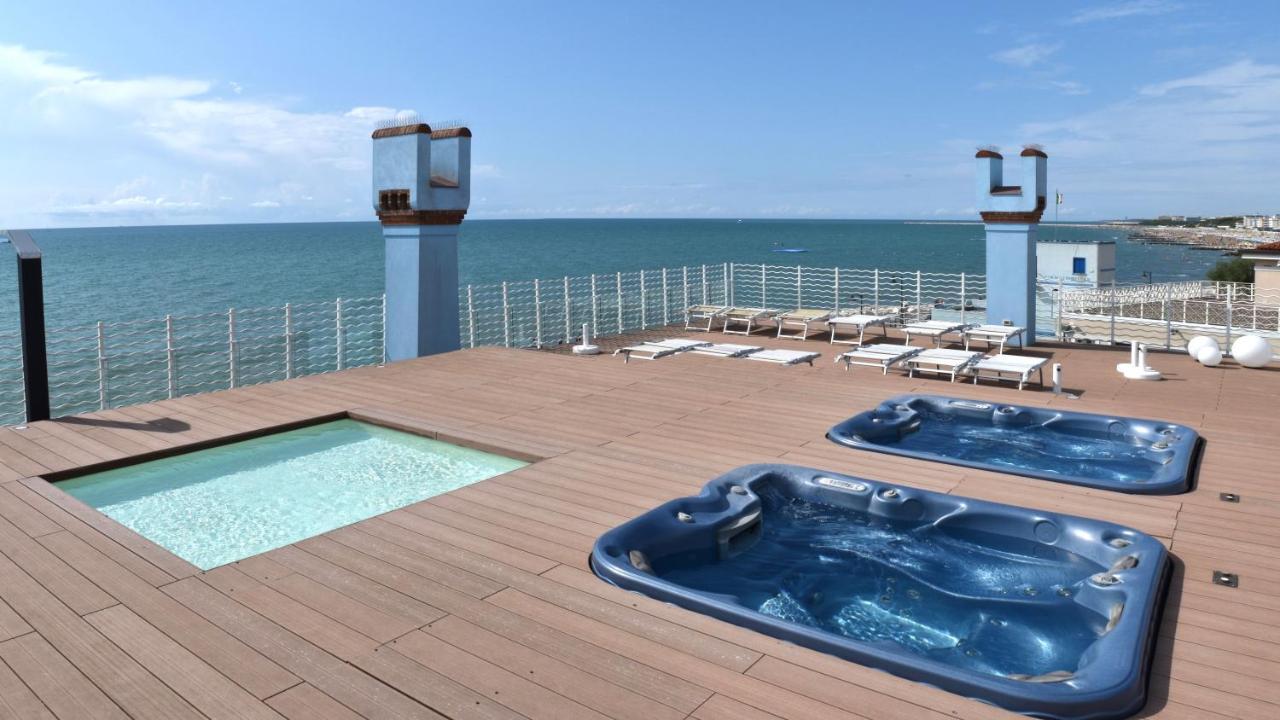 Ca Dell'Angelo - Caorle Aparthotel Eksteriør bilde